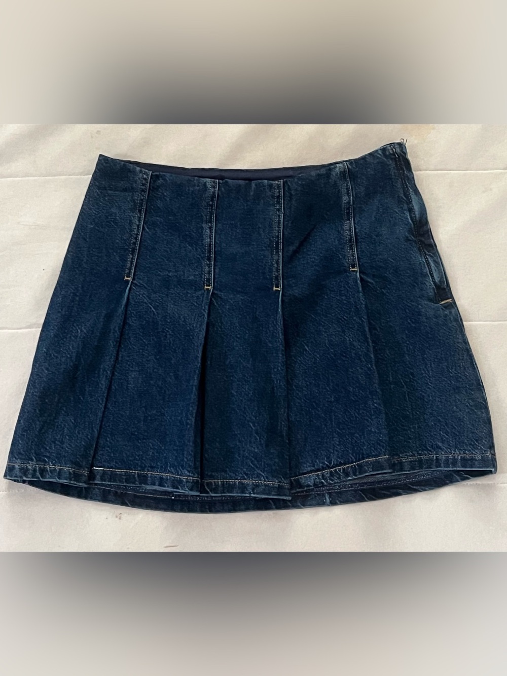 H&M DIVIDED Dark Denim Pleated Mini Skirt Size 4